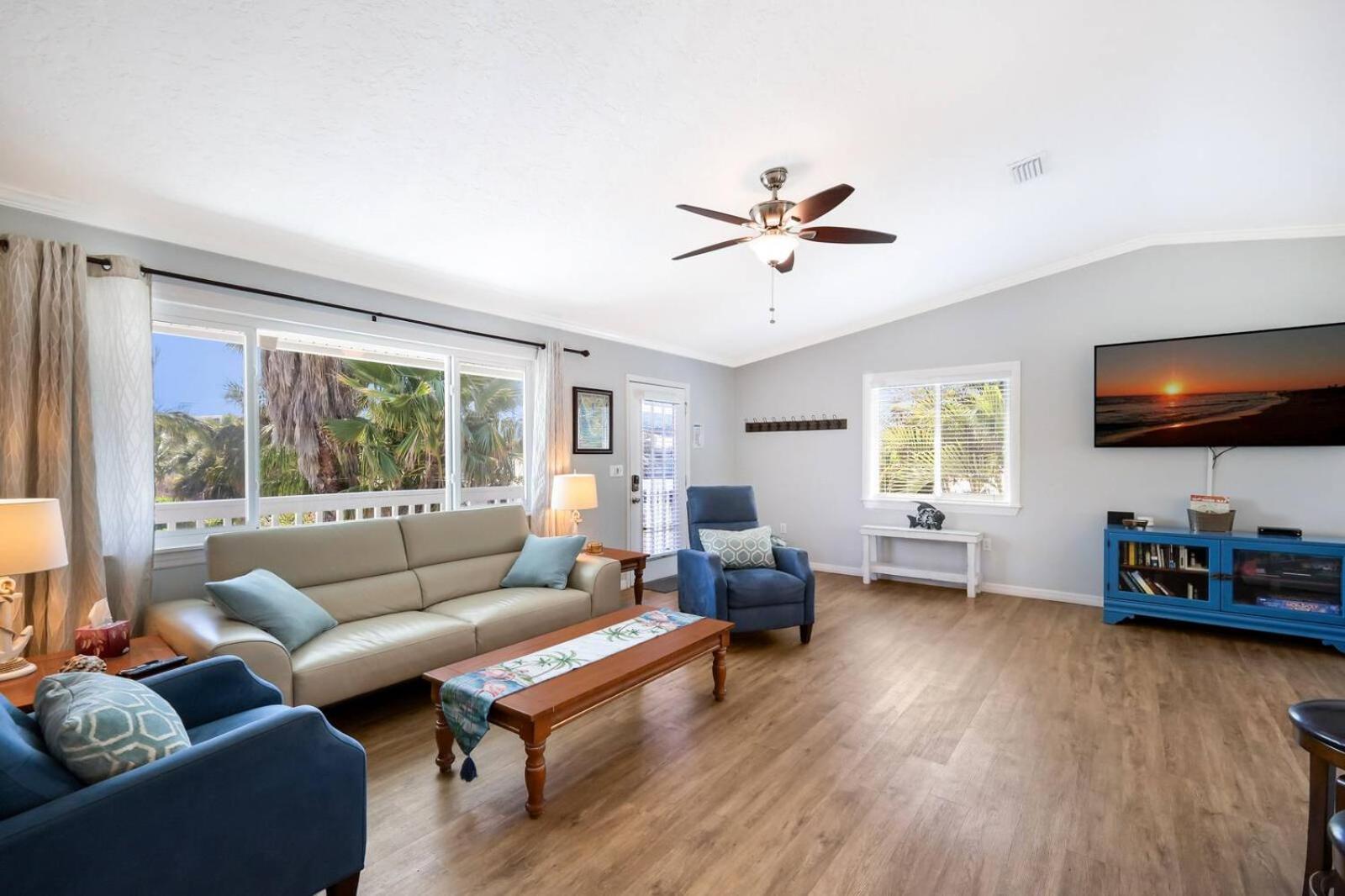Island Girl West - Heated Pool Porches Beach Gear Walk To Beach Holmes Beach Exterior foto